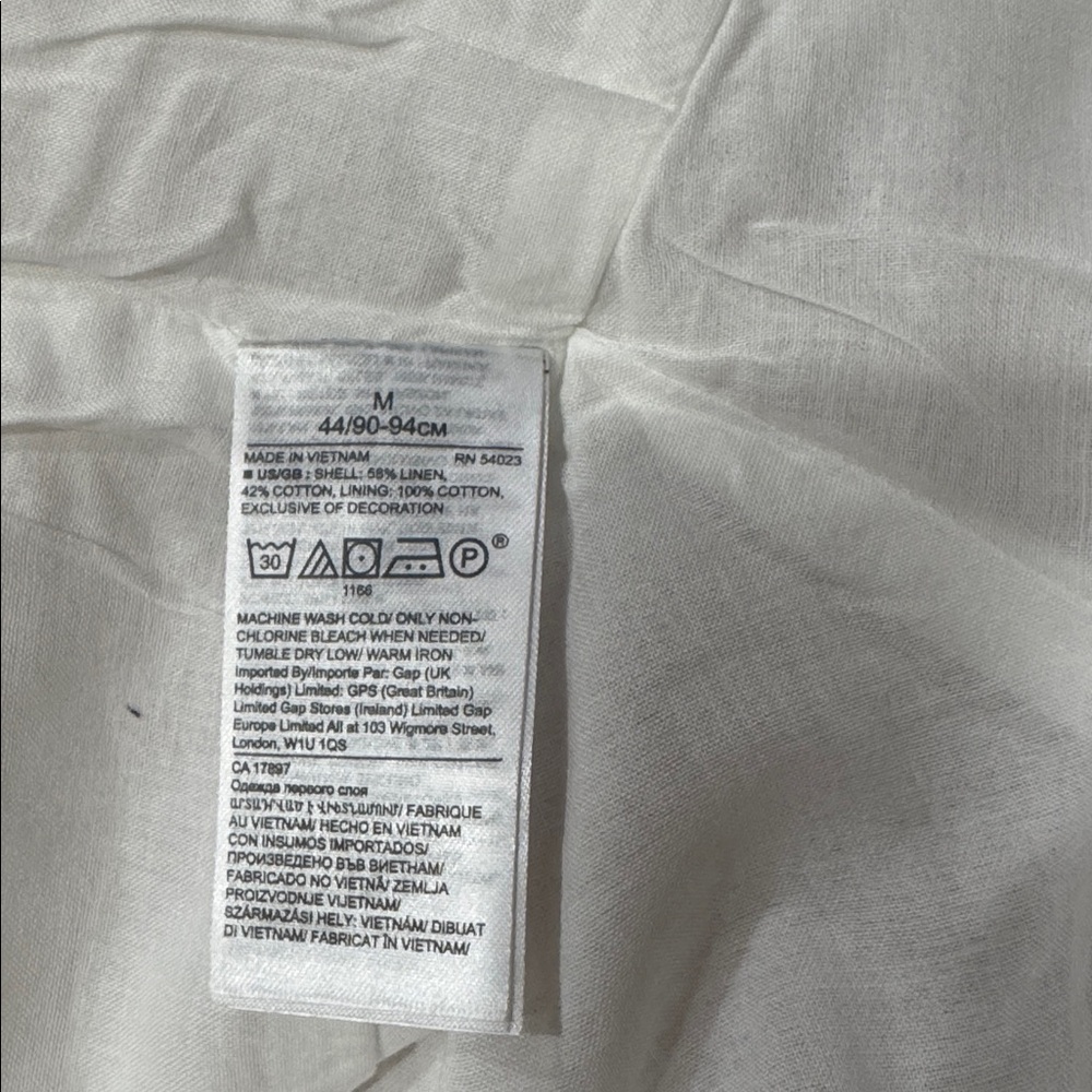 Banana Republic White V-Neck Puff Sleeve Button Blouse - Picture 3 of 3